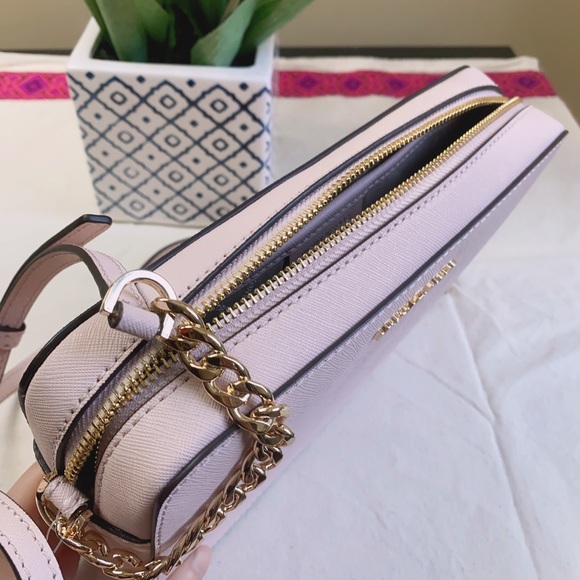 Michael Kors Jet set crossbody in blush pink - Picture 4 of 9